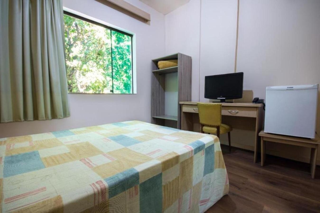 Hotel Dan Inn Pocos De Caldas - A Melhor Localizacao Do Centro By Nacional Inn Екстер'єр фото